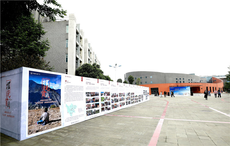 8e75b1a8ab174bd4a399c3680660cfe6.jpg 8e75b1a8ab174bd4a399c3680660cfe6.jpg