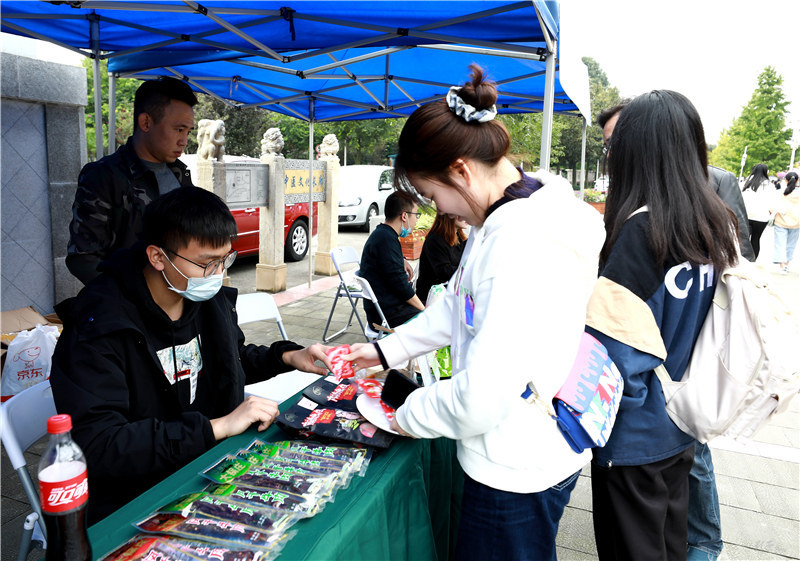 9d1cf7fefd04490d8783098dd9c23591.jpg 9d1cf7fefd04490d8783098dd9c23591.jpg