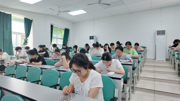 理论监考图片2 理论监考图片2